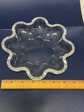 VTG Clear Transparent Scalloped Smooth Glass Trinket Dish Versatile 7" Decor